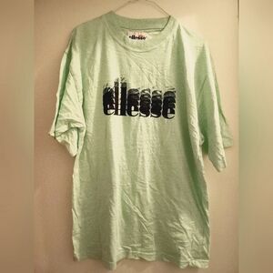 Ellesse Graphic Tee. Size xl. Preloved.